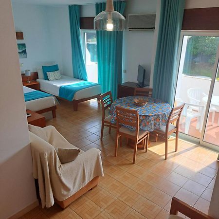 Mira Parque Bed & Breakfast อัลบูเฟรา ภายนอก รูปภาพ