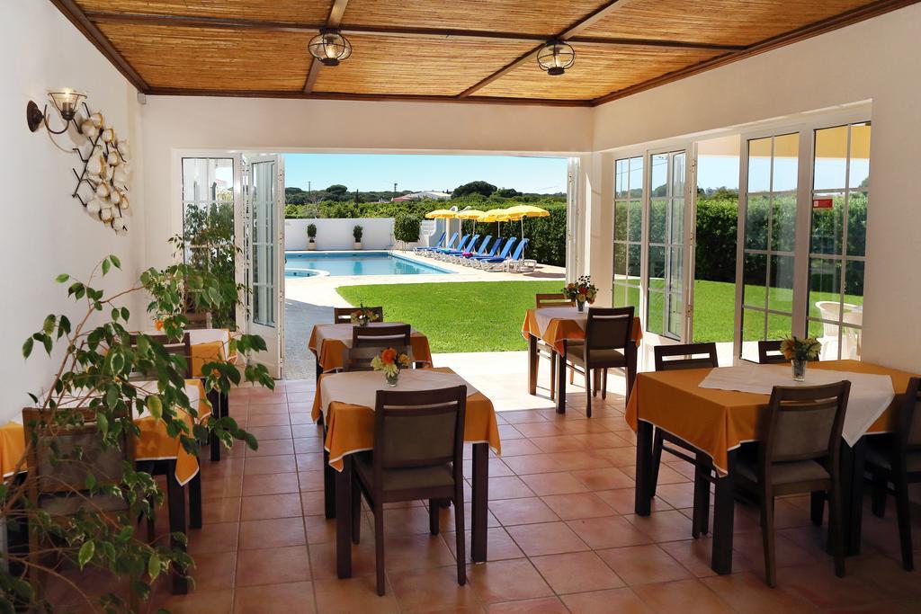 Mira Parque Bed & Breakfast อัลบูเฟรา ภายนอก รูปภาพ