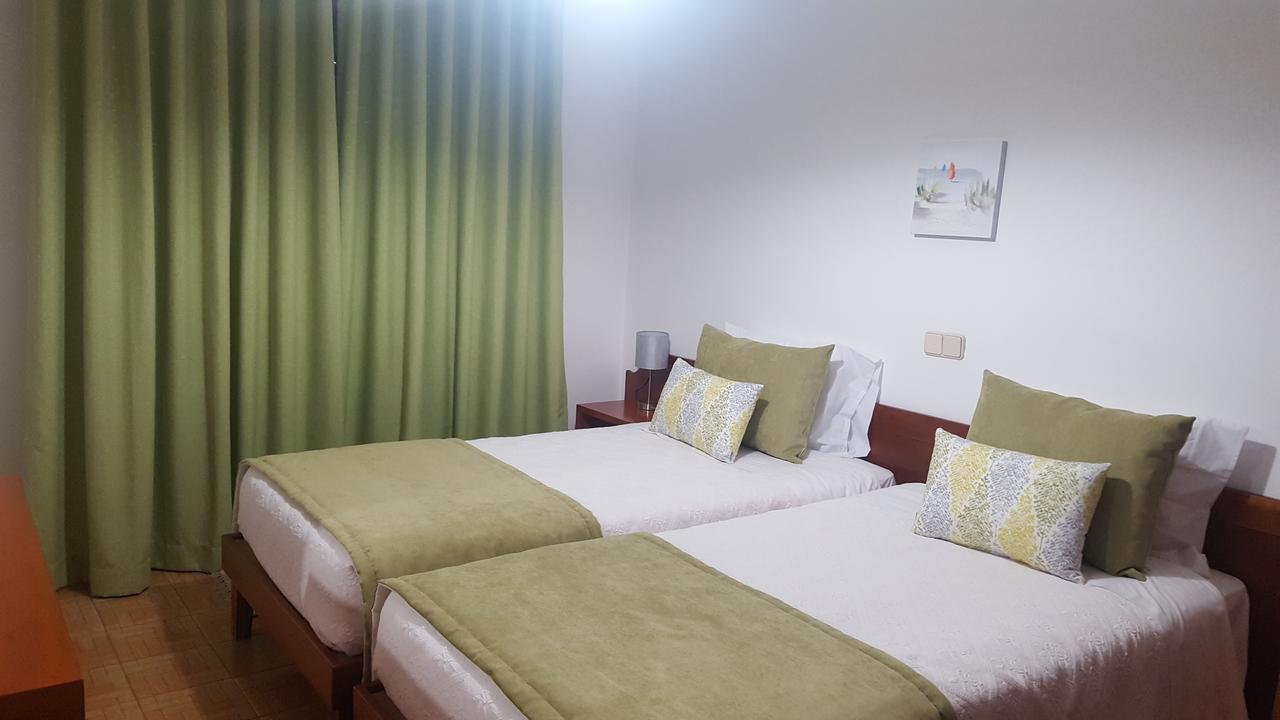 Mira Parque Bed & Breakfast อัลบูเฟรา ภายนอก รูปภาพ