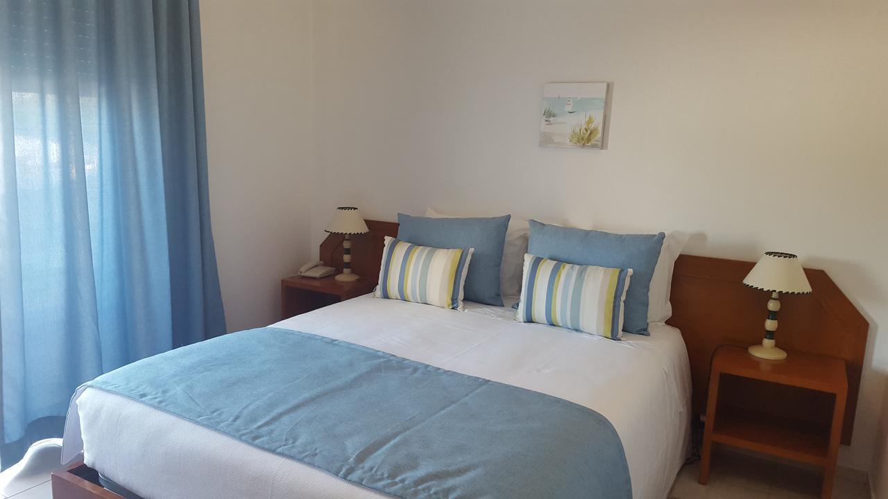Mira Parque Bed & Breakfast อัลบูเฟรา ภายนอก รูปภาพ